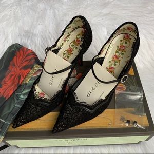 Gucci Virginia Lace Mary Jane Pumps
